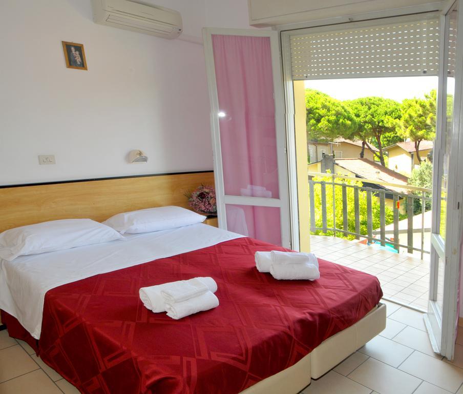 Hotel Levante Cervia Extérieur photo