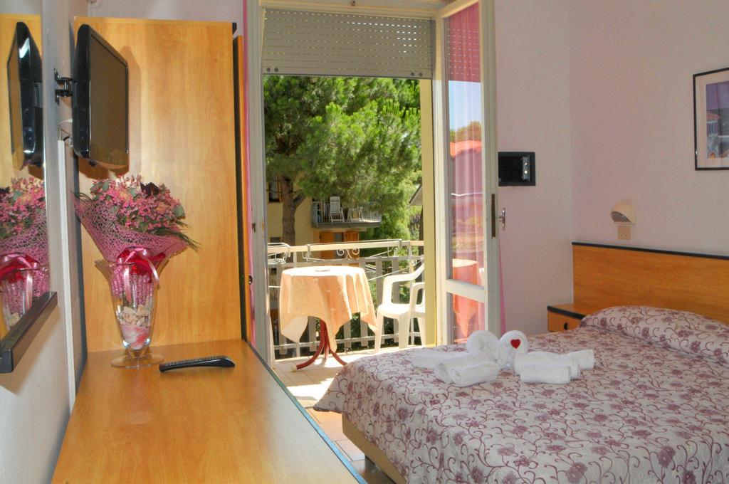Hotel Levante Cervia Extérieur photo