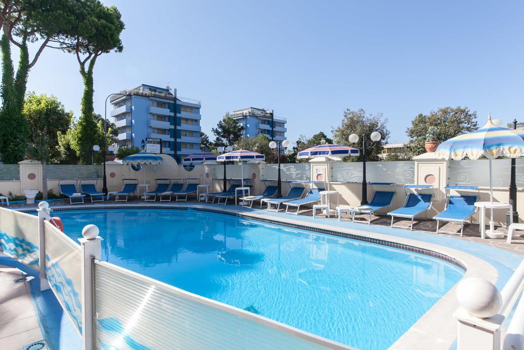 Hotel Levante Cervia Extérieur photo